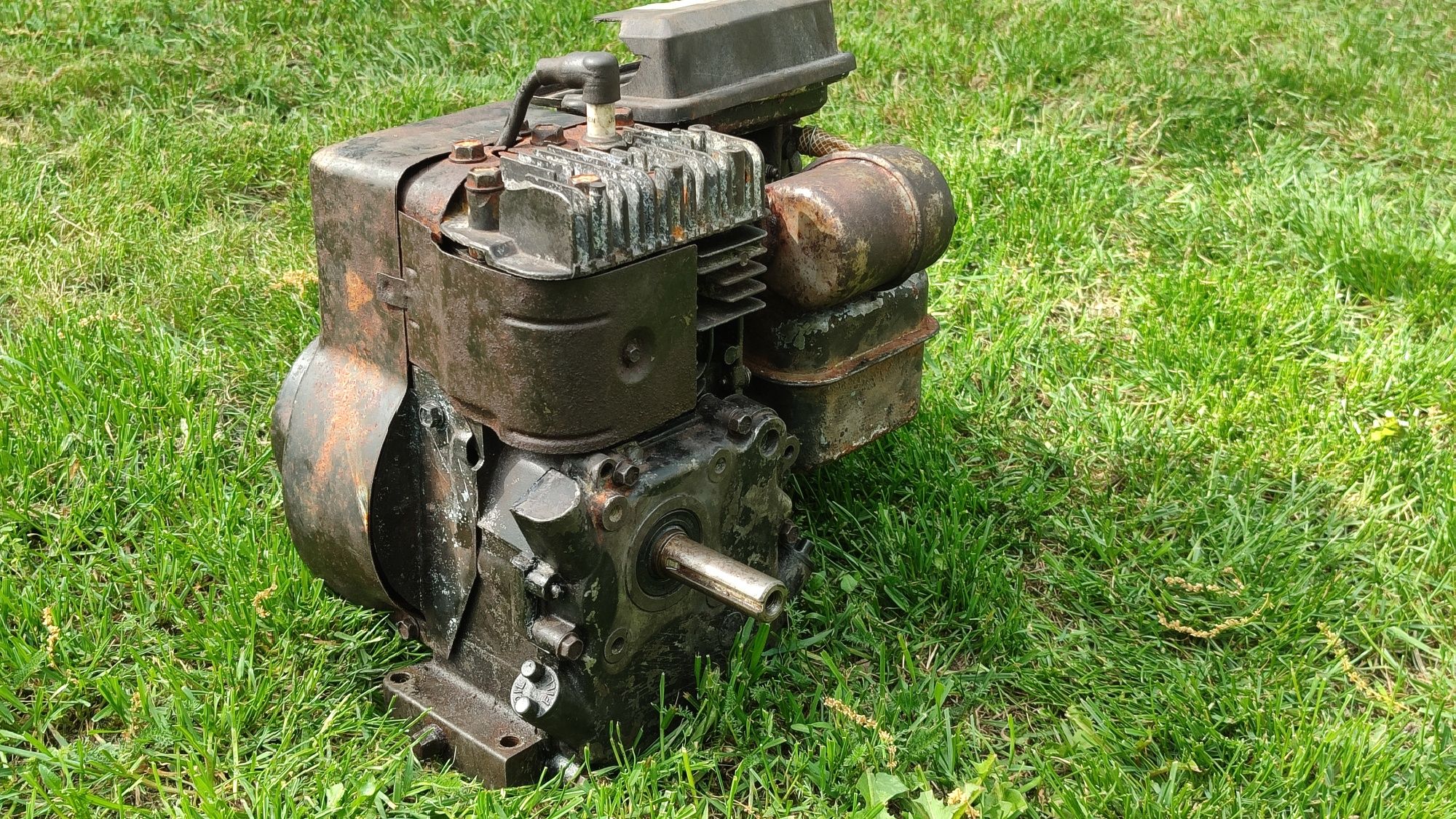 Silnik Briggs stratton 3.5hp wał poziomy.