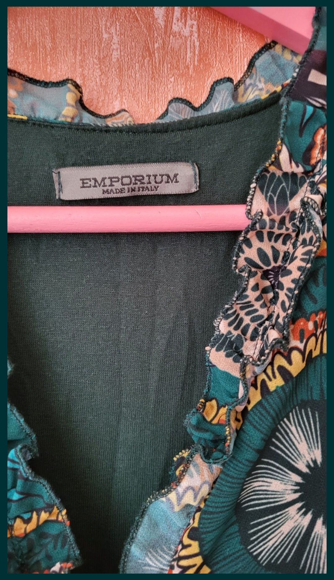 Платье оборки Италия Emporium L-XL декольте вырез