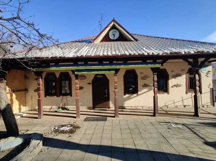 Оренда фасадного приміщення 100 м2 з терасою в центрі Боярки