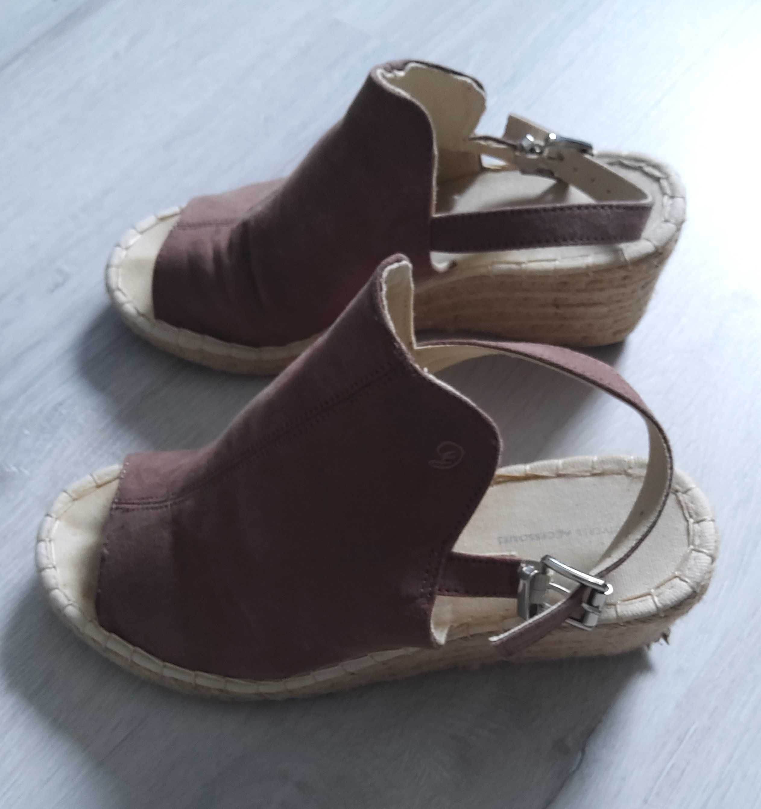 Damskie sandały espadryle na koturnie Diverse r. 38