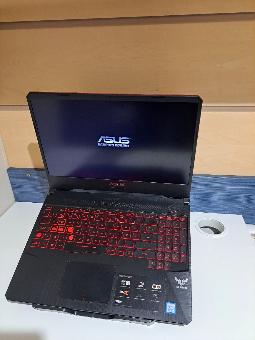 Portatil ASUS gamer