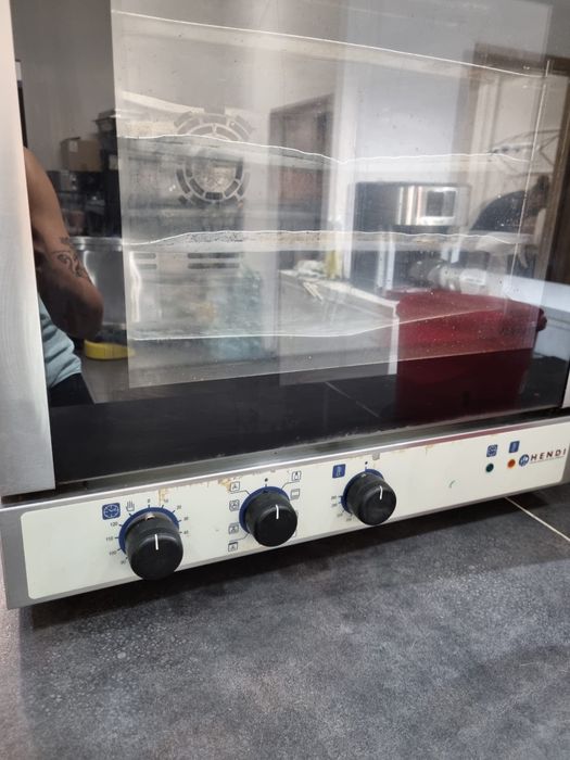 Piec konwekcyjny Hendi