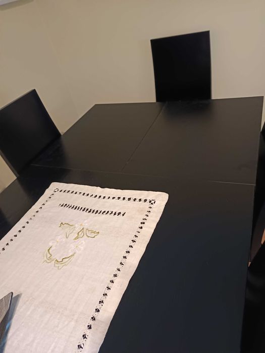 Mesa sala de jantar e 6 cadeiras