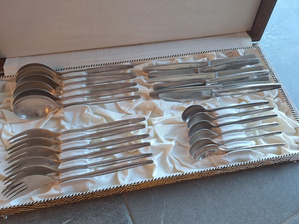 2 zestawy sztućców posrebrzanych sztućce platerowane