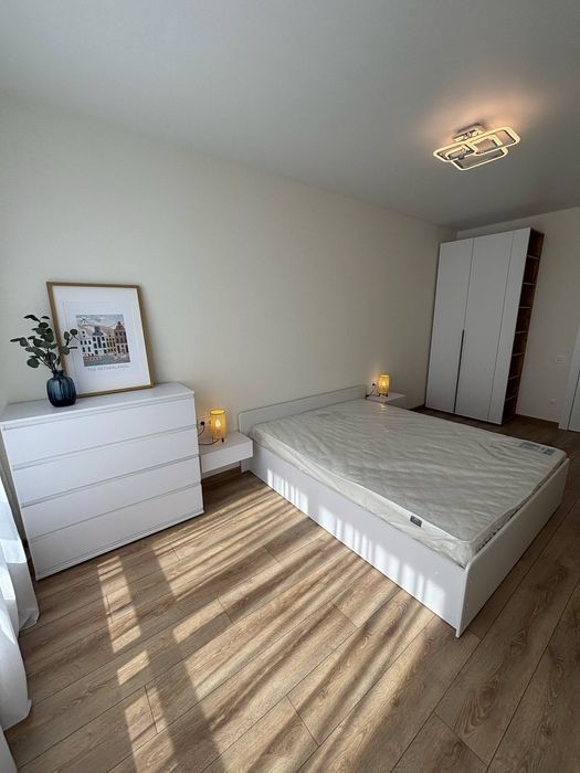 Влаcник! ЖК Медовий, Кадетський гай 8