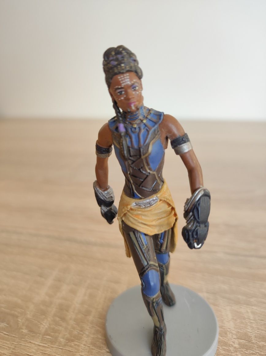 Figurka Hasbro Marvel Legends Shuri