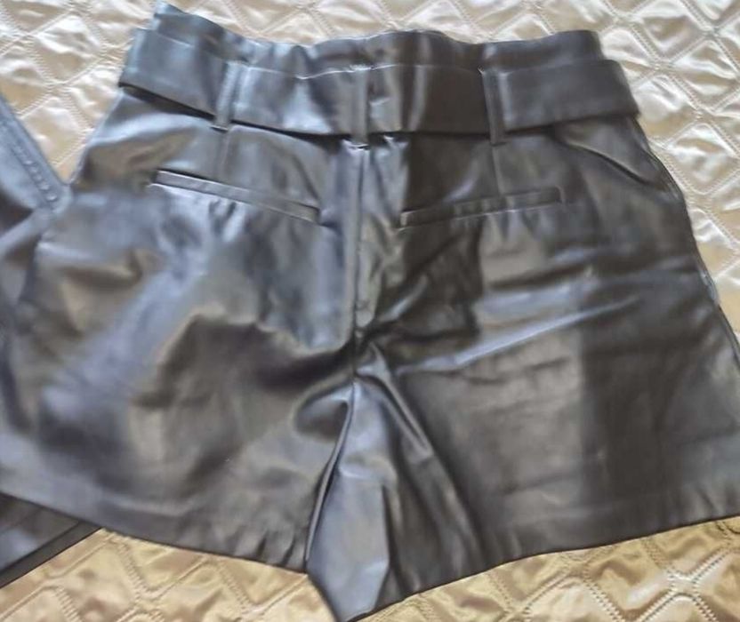 Шкіряні шорти Zara р 44-46