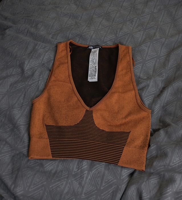 Brązowy crop top