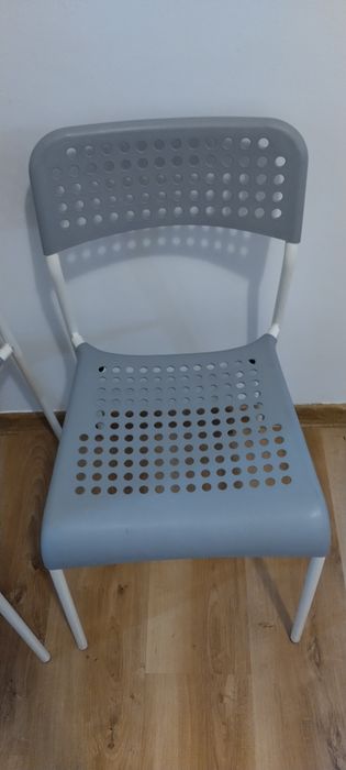 IKEA 2 krzesła plastikowe razem
