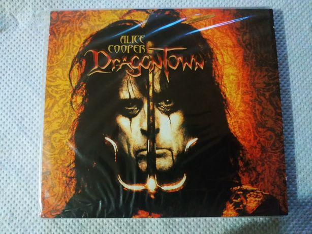Продам аудио-CD «Alice Cooper – Dragontown (2001)»