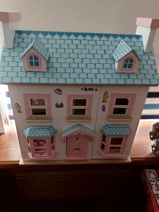Двухэтажный дом Le Toy Van Mayberry ,Франция деревянный