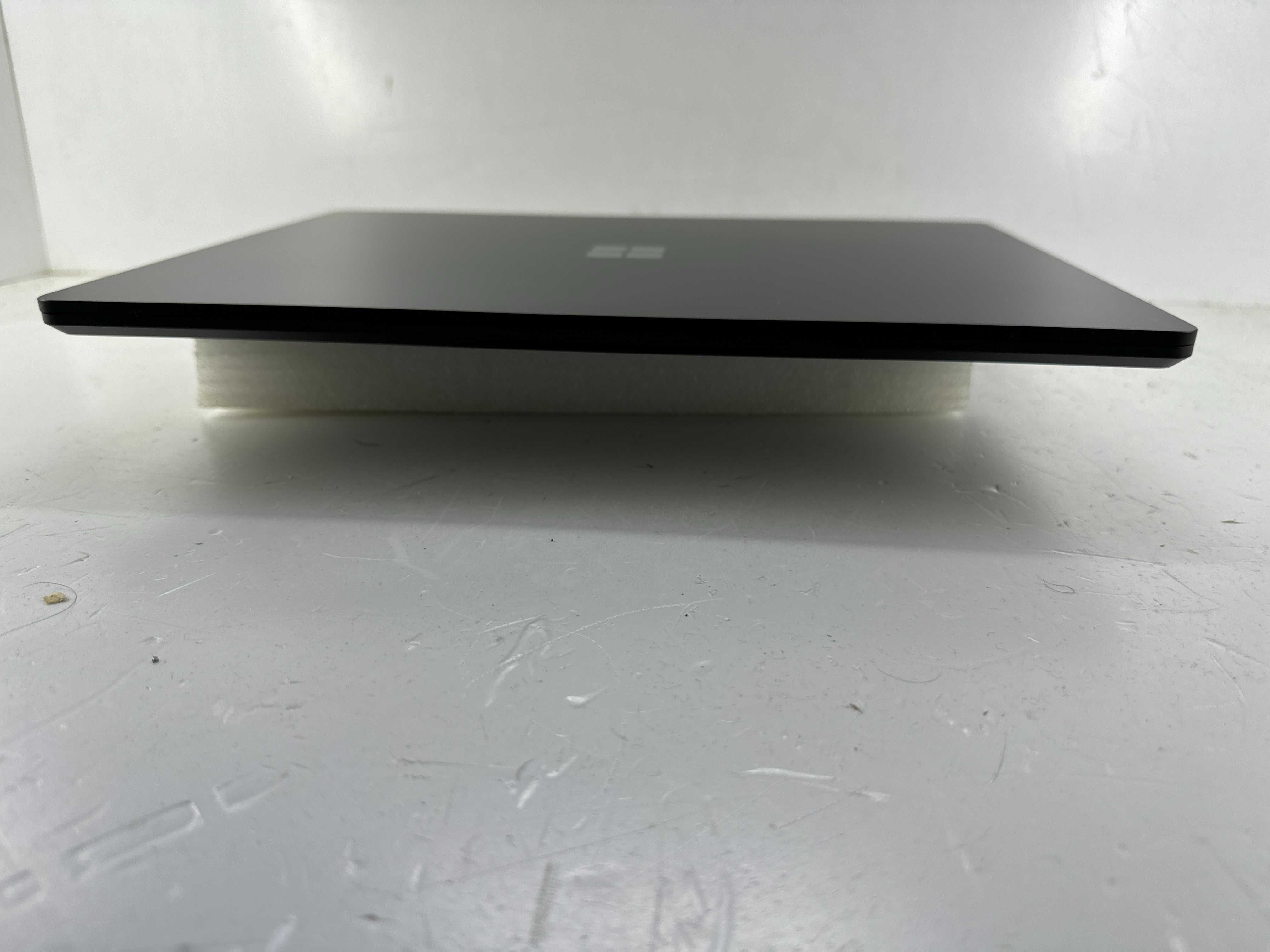 Microsoft Surface Laptop 6 15" Core Ultra 7 165H 32 Гб 1024 Гб
