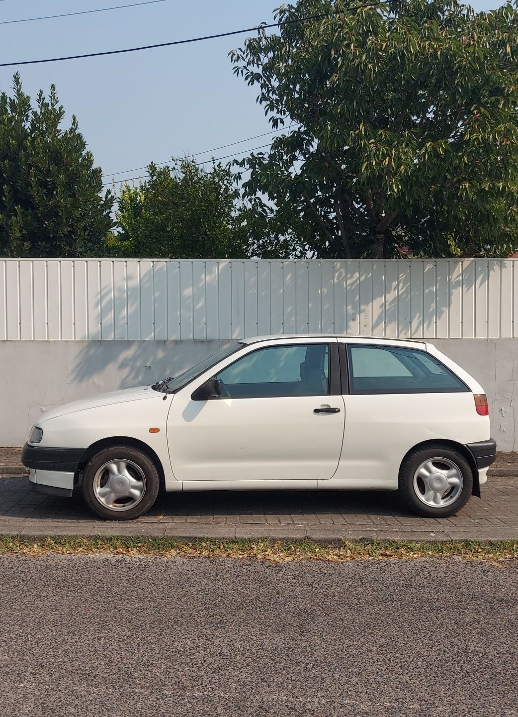Seat Ibiza 1.9 D muito bom estado