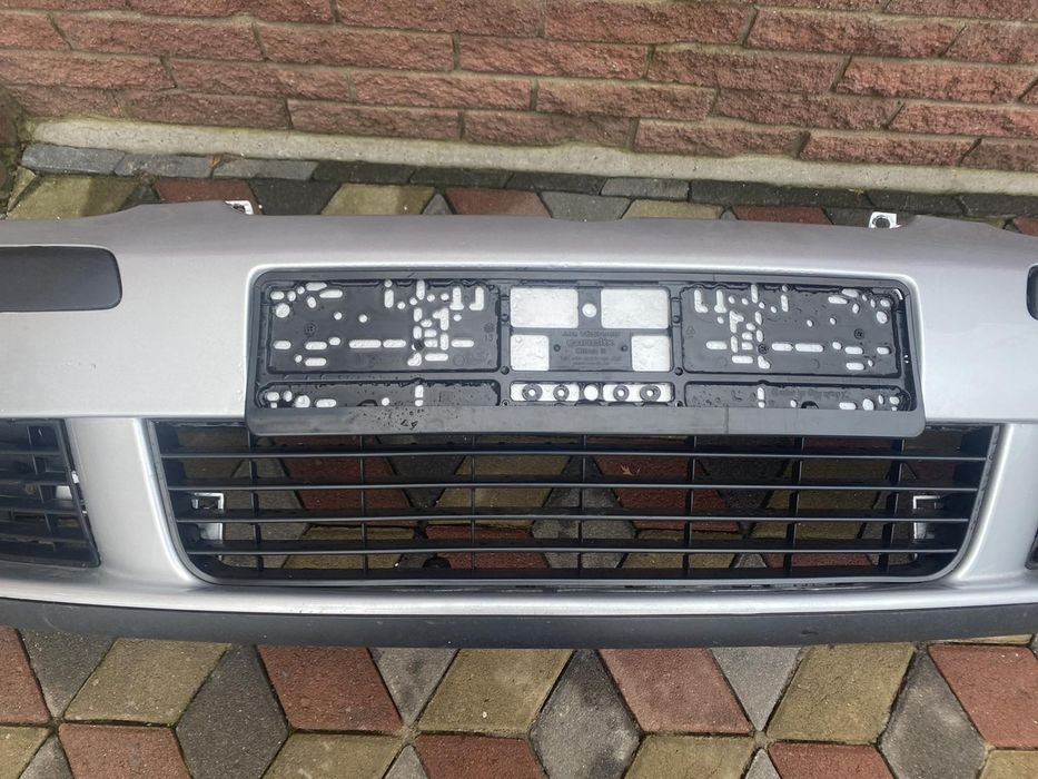 Бампер передній Volkswagen Golf 5 Хачбек LC5F Синій LA7W Сірий