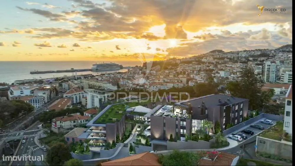 Apartamento T3 com varada vista mar no Funchal