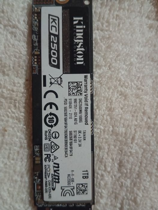 SSD диск, карта пам'яті Kingston KC2500 1TB
