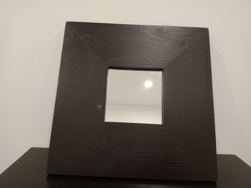 Espelhos decorativos IKEA preto e branco