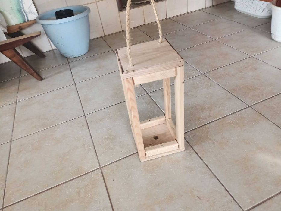 Lampion ozdobny drewniany