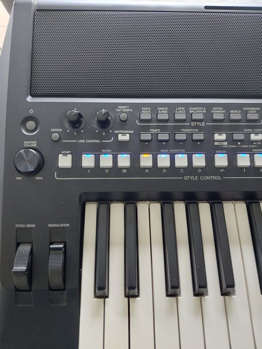 Yamaha psr sx600