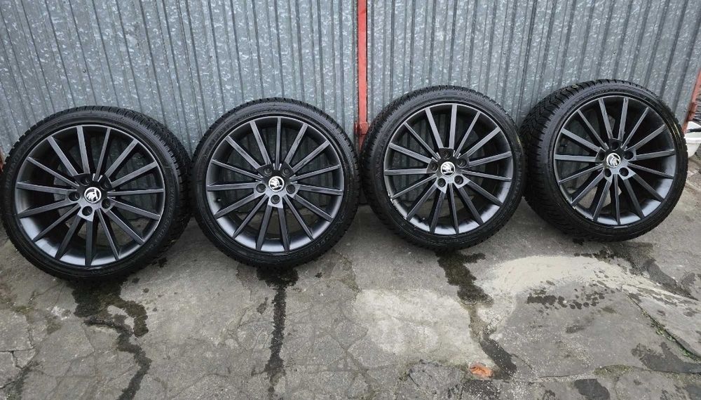 Felgi oem skoda octavia Turini vrs 18" Michelin