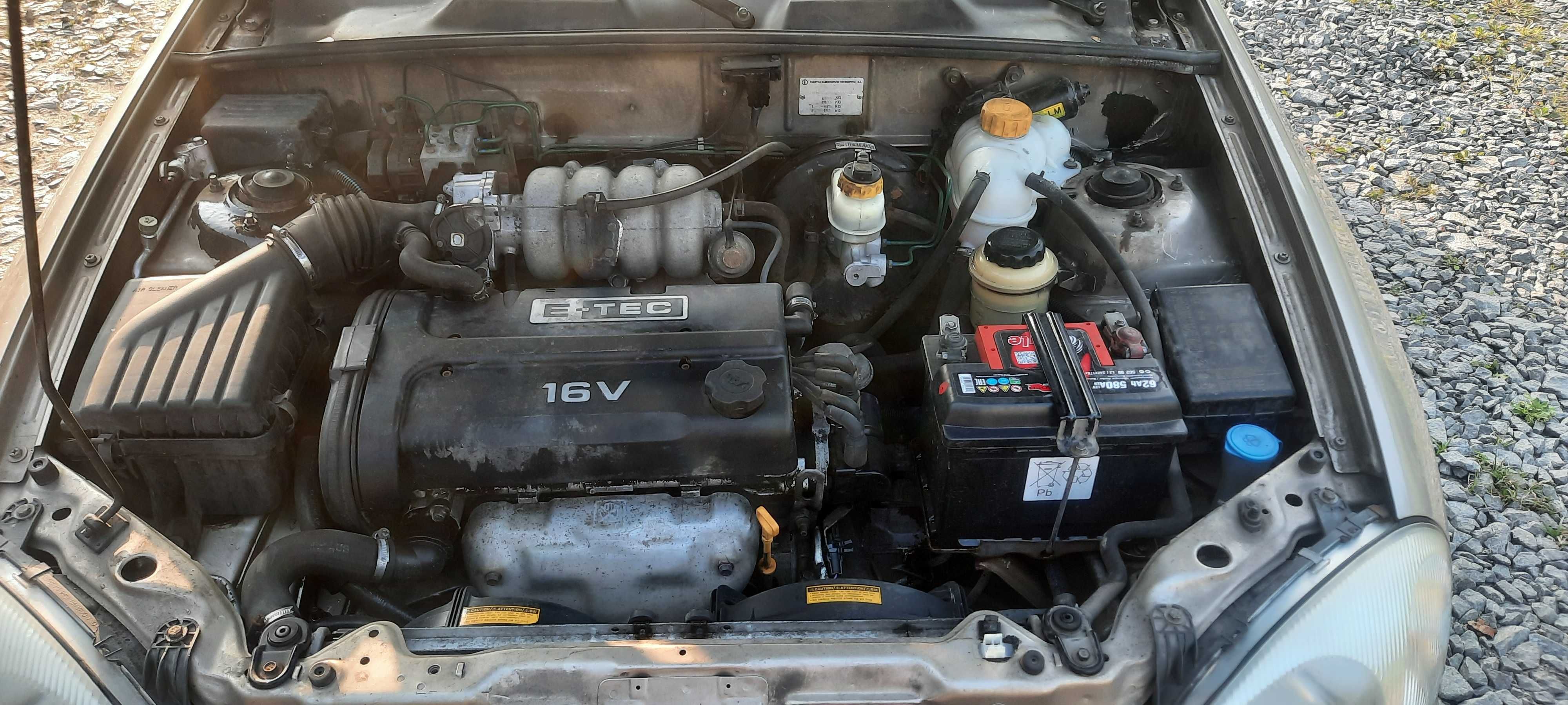 ланос 2008 року 1.6