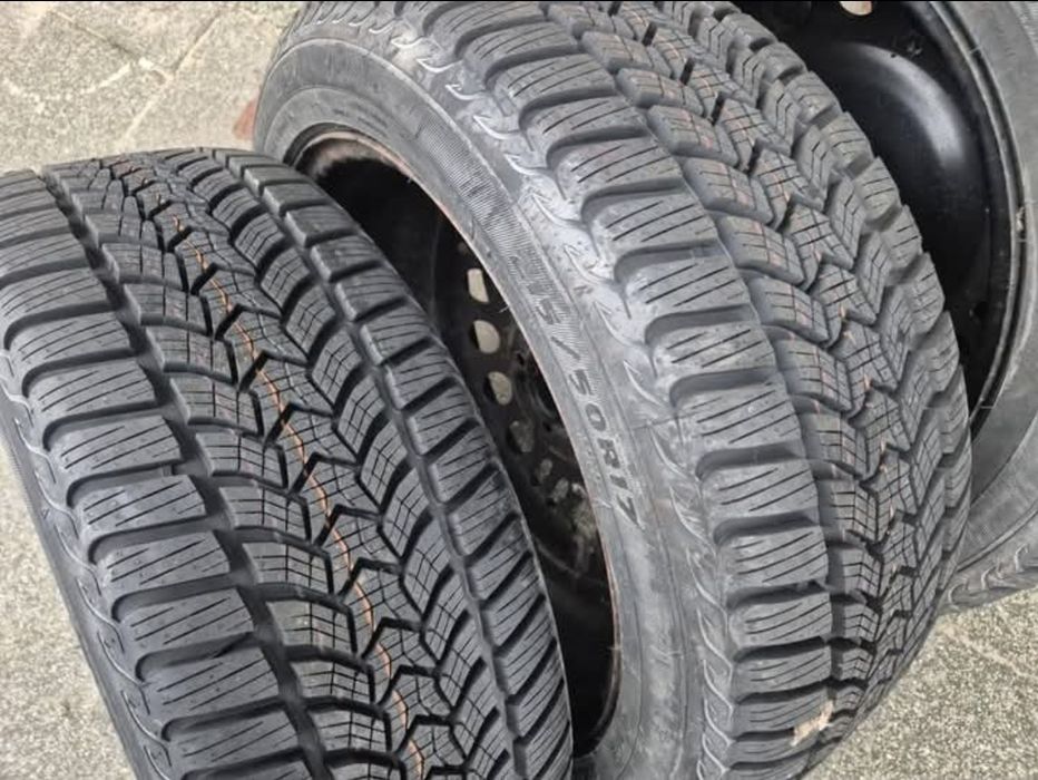 Komplet kół zimowych na felgach stalowych 215/50 R17 - rozstaw 5x115