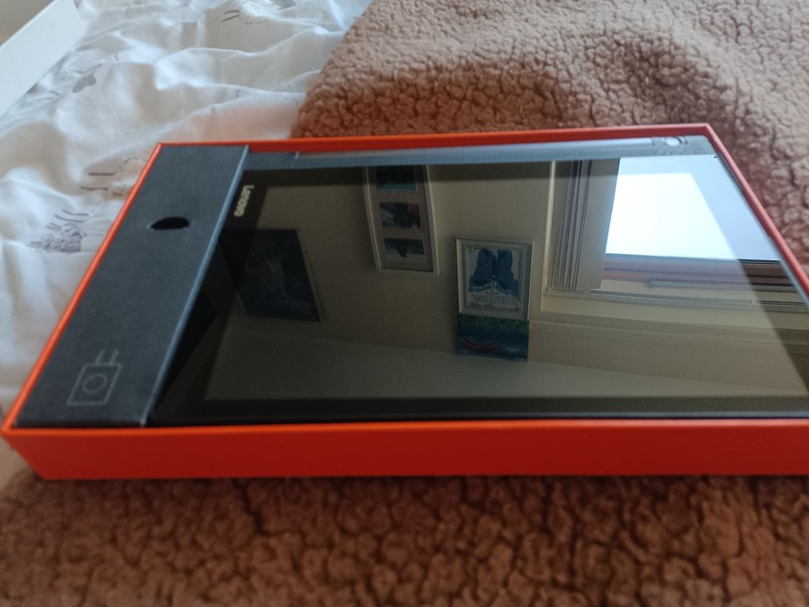 Yoga Tab 3 Lenovo 10.1 " model YT3-X50F  tablet stan bardzo dobry