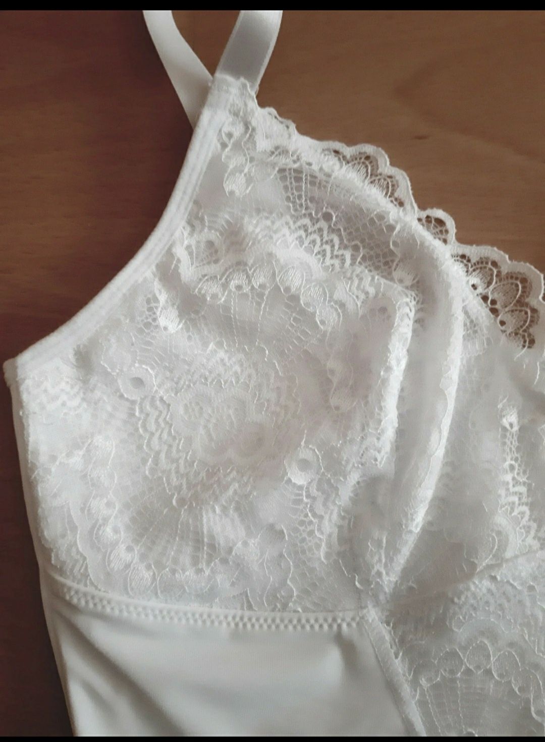 Body redutor renda branco NOVO M