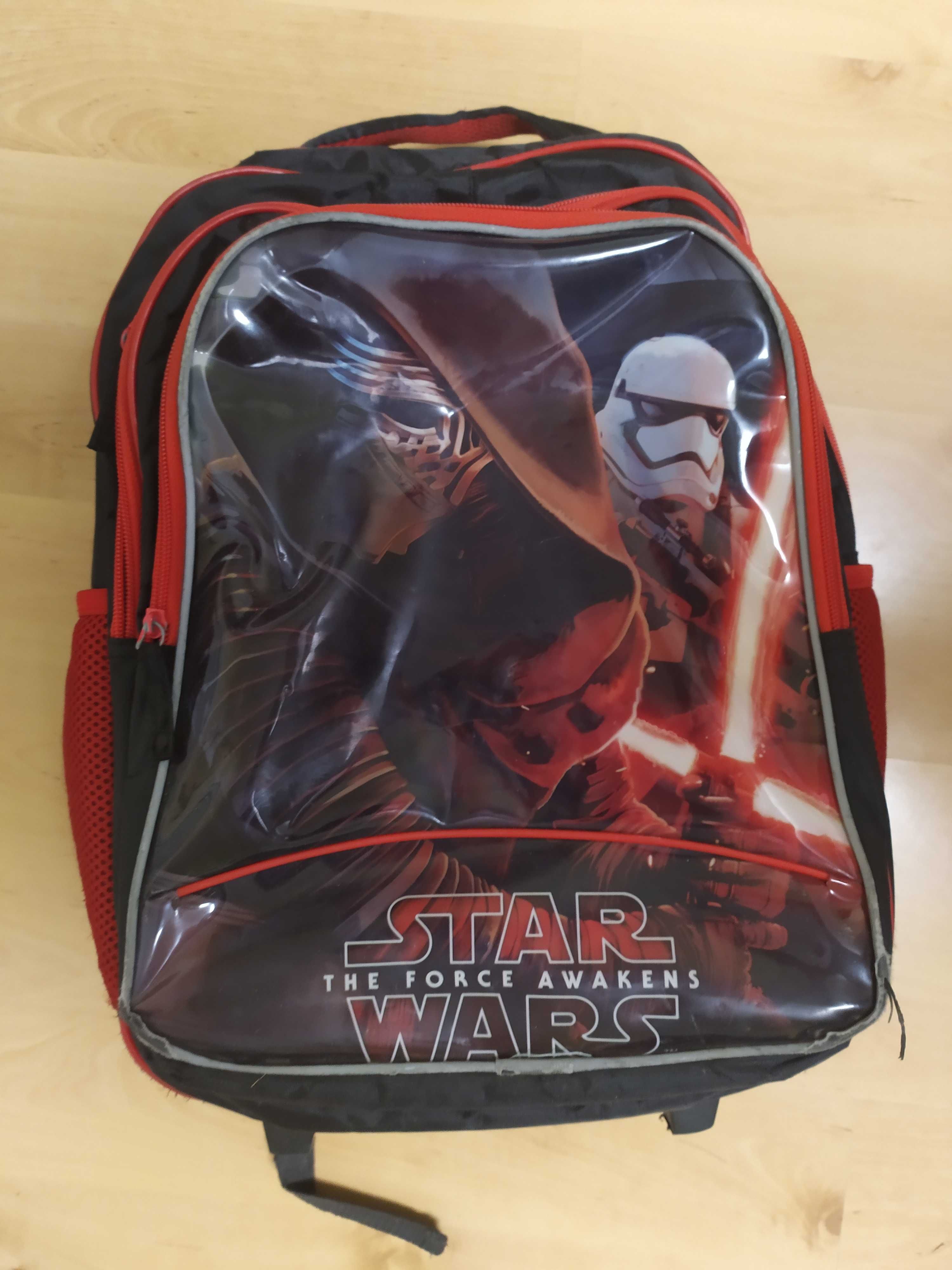 Plecak szkolny Star Wars z rączką na kółkach