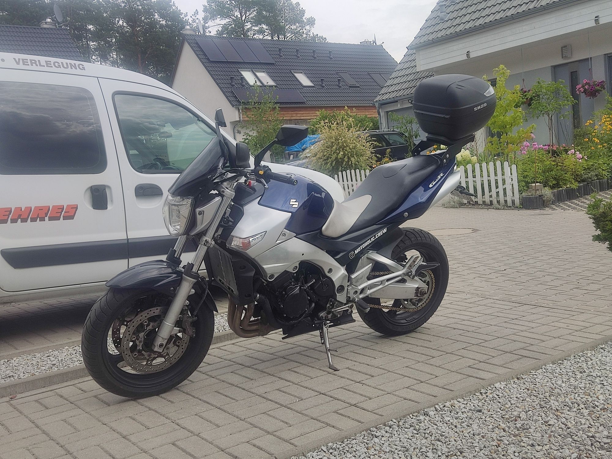 Suzuki GSR 600  zamiana