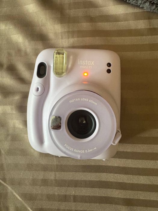 Камера миттєвого друку Instax mini 11