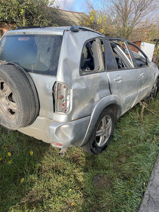 Тайота РАВ-4 2001 р присутній торг