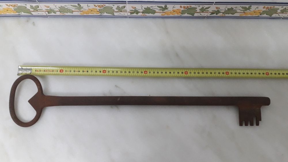 Conjunto 3 chaves ferro antigas (50, 55, 60 cm compr.)