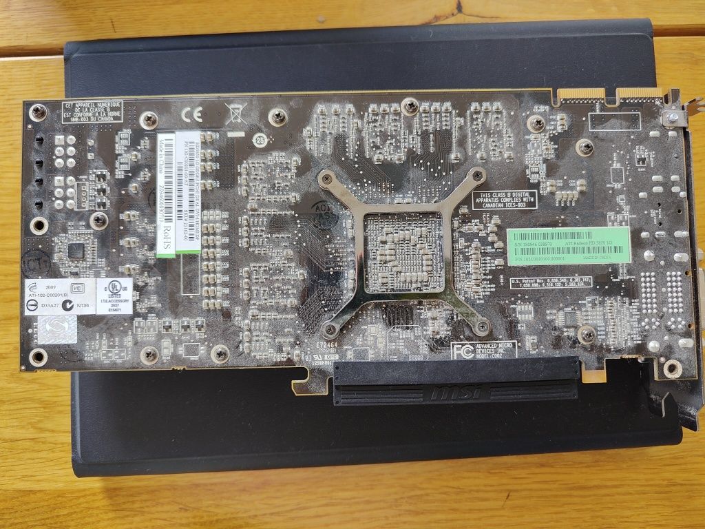 Sapphire Radeon HD 5850 1GB GDDR5 256bit HDMI DisplayPort