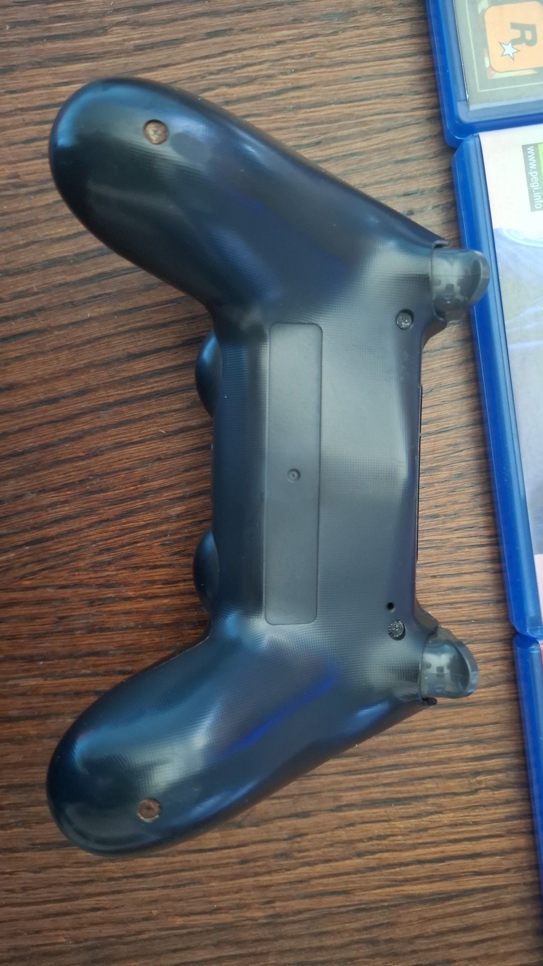 PS4 500GB + 10 gier + pad + oryginalne pudełko - gotowe do grania