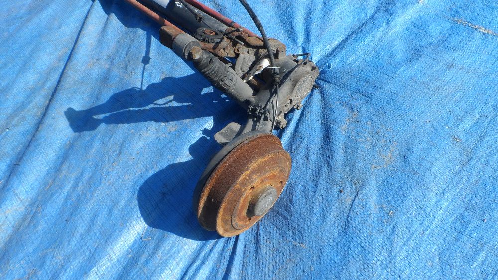 PEUGEOT 106 Tylna OŚ Zawieszenie Tył Bębny 3 Śruby Opolskie Części
