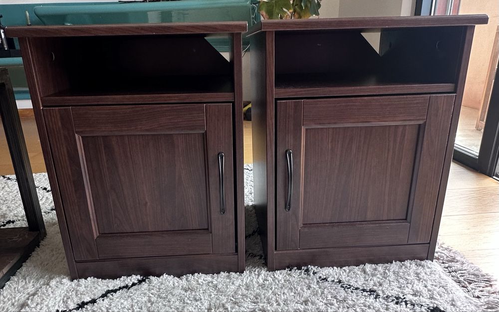 2 mesas de cabeceira Ikea