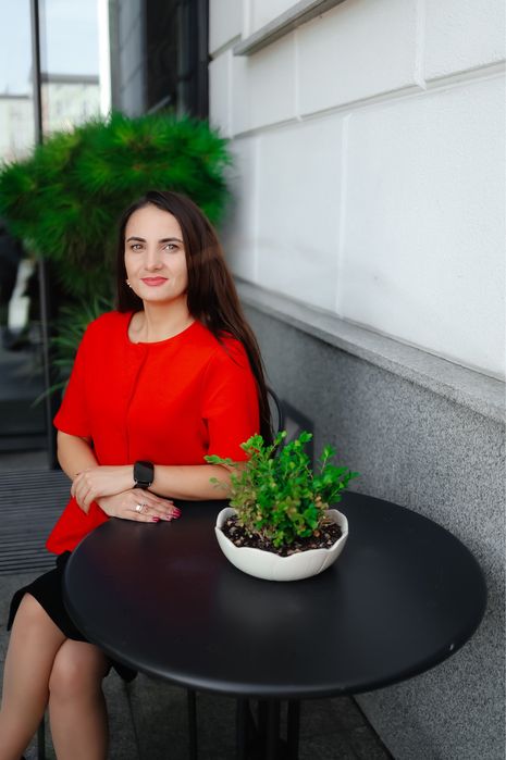 Психолог , яка відчуває серцем кожного