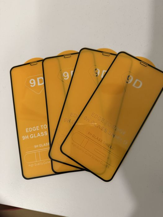 Захисне скло, чохли