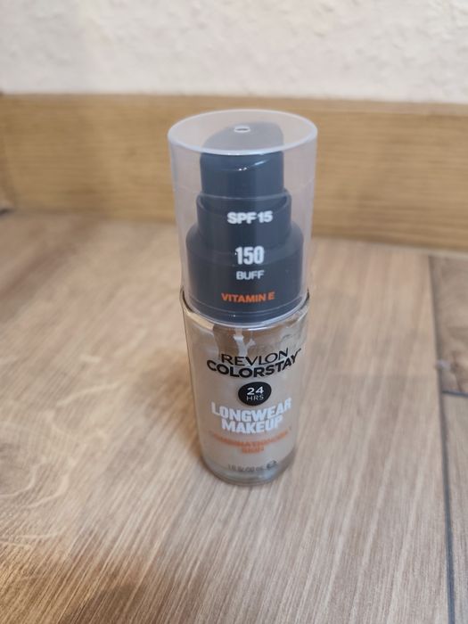 Nowy Revlon colorstay podkład 150buff