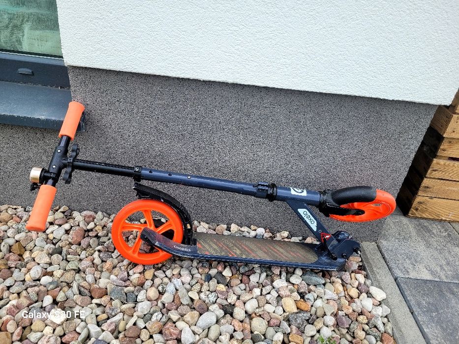 Hulajnoga OXELO Czarno-pomarańczwa