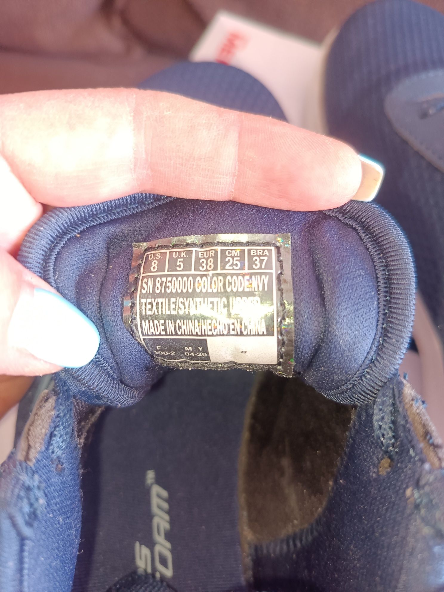 Buty sneakersy Skechers Memory foam 38 granatowe