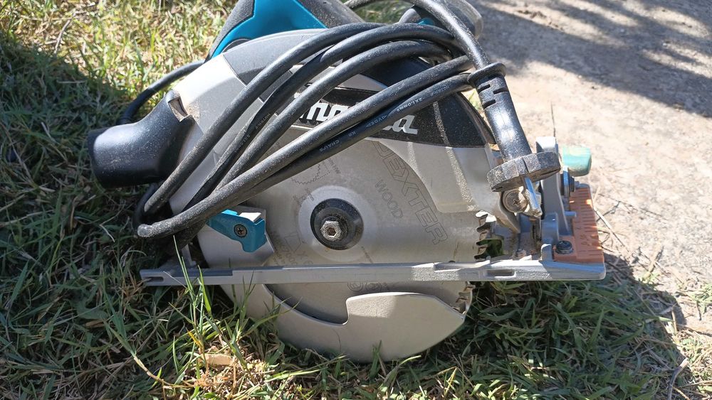 Serras elétricas em ótimo estado