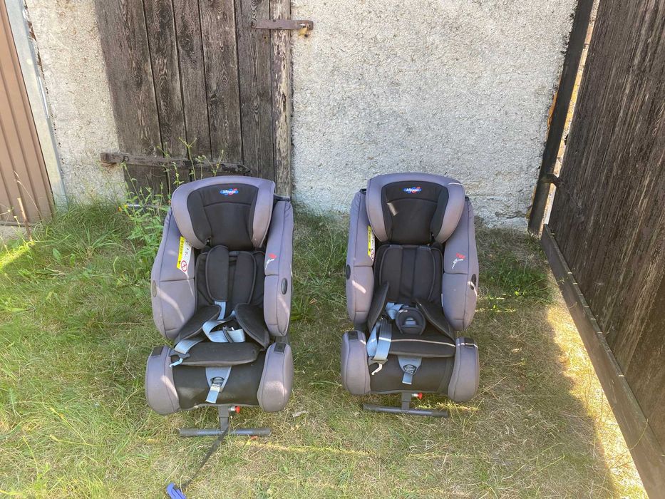 Sprzedam 2 foteliki Klippan Century RWF 25Kg do jazdy tyłem