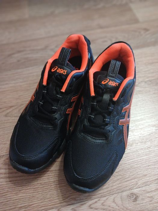 Кросівки хлопчику 38р.Взуття чоловіче ASICS. Кроссовки
