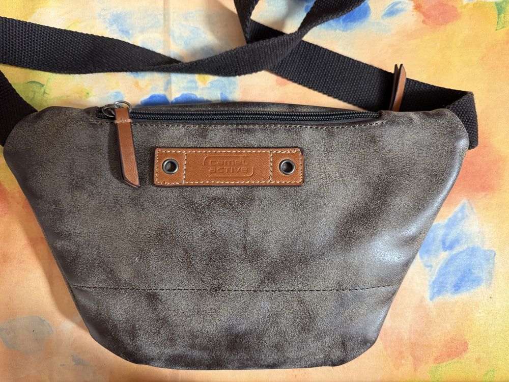 Saszetka - nerka firmy Camel Active