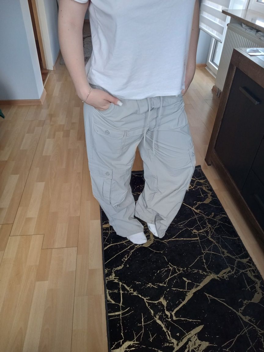 Szare spodnie baggy