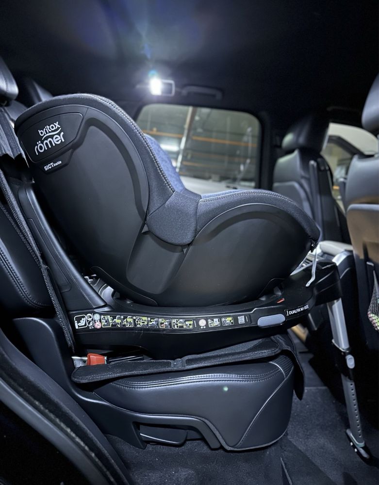 Автокрісло Britax Romer Dualfix M i-SIZE з 3 міс.до 4 років