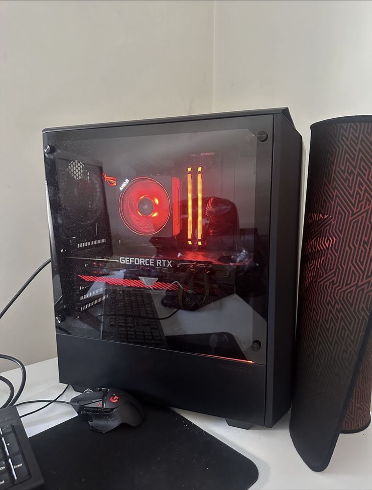pc torre gaming + monitor + teclado e rato + tapete
