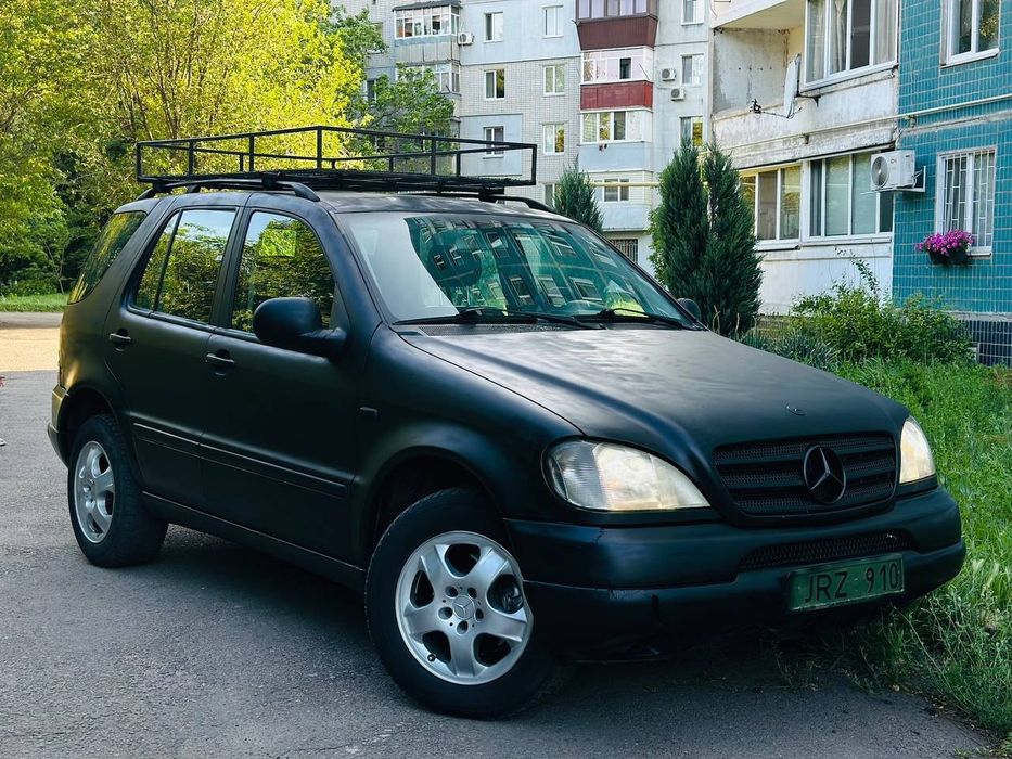 Продам Mercedes Benz ML 2.7 TDI сел поехал